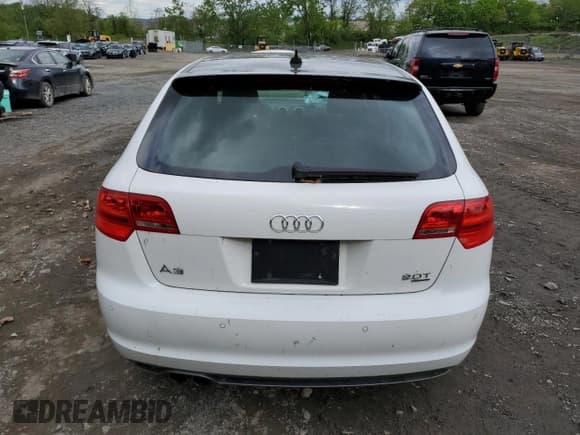 ✅ 2012 Audi A3 Premium Plus • VIN: WAUMFAFM3CA029052 • Лот: 55106985. Опубликован ранее на Copart с пробегом 121 802 миль. Бесплатный доступ к архиву аукционных продаж из США и подробный отчёт об истории автомобиля на DreamBid. Изображение 6.
