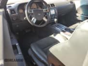 ✅ 2009 Dodge Challenger SRT-8 • VIN: 2B3LJ74W09H563075 • Lot: 76766354. Wystawiony na Copart z przebiegiem 75 047 mil. Bezpłatny archiwum sprzedaży aukcyjnych z USA i szczegółowy raport historii pojazdu na DreamBid. Zdjęcie 8.