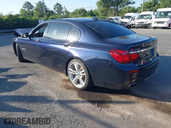 ✅ 2014 BMW 7 Series ALPINA B7 • VIN: WBAYE8C5XED134652 • Lot: 42713710. Wystawiony na IAAI z przebiegiem 81 956 mil. Bezpłatny archiwum sprzedaży aukcyjnych z USA i szczegółowy raport historii pojazdu na DreamBid. Zdjęcie 3.