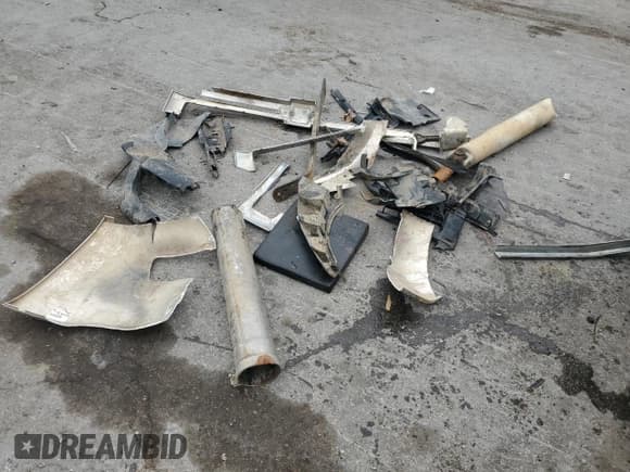 ✅ 2007 Chevrolet Silverado 2500HD 1LT • VIN: 1GCHK23657F557924 • Лот: 67369815. Опубликован ранее на Copart с пробегом 278 962 миль. Бесплатный доступ к архиву аукционных продаж из США и подробный отчёт об истории автомобиля на DreamBid. Изображение 12.