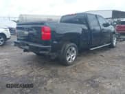 ✅ 2018 Chevrolet Silverado 1500 Custom • VIN: 1GCRCPEC0JZ331135 • Лот: 42104615. Опубликован ранее на IAAI с пробегом Не указан. Бесплатный доступ к архиву аукционных продаж из США и подробный отчёт об истории автомобиля на DreamBid. Изображение 4.