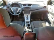 ✅ 2015 Nissan Sentra S • VIN: 3N1AB7AP0FY347459 • Lot: 94318325. Wystawiony na Copart z przebiegiem 89 703 mil. Bezpłatny archiwum sprzedaży aukcyjnych z USA i szczegółowy raport historii pojazdu na DreamBid. Zdjęcie 8.