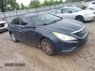 2013 Hyundai Sonata GLS z VIN 5NPEB4ACXDH593973, wystawiony jako IAAI lot #42736623 z przebiegiem 216 453 mil mil oraz . Historia ofert i sprzedaży dostępna na DreamBid. Obrazek 1.