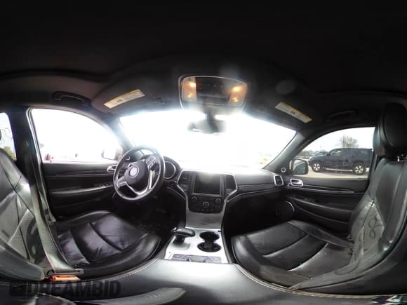 ✅ 2015 Jeep Grand Cherokee Overland • VIN: 1C4RJFCGXFC113610 • Лот: 42161275. Опубликован ранее на IAAI с пробегом 97 553 миль. Бесплатный доступ к архиву аукционных продаж из США и подробный отчёт об истории автомобиля на DreamBid. Изображение 18.