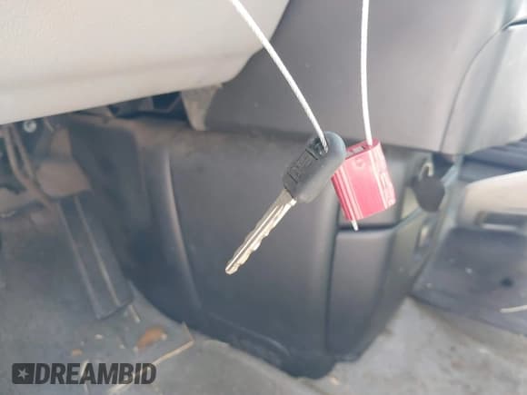 ✅ 2005 Pontiac Montana 1SA • VIN: 1GMDV23EX5D147329 • Lot: 43090912. Listed on IAAI with 177,600 mi. Free auction sales archive from the USA and detailed vehicle history report at DreamBid. Image 11.