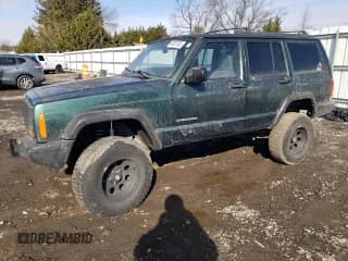 ✅ 1999 Jeep Cherokee SE • VIN: 1J4FF28S3XL551875 • Lot: 43057555. Listed on Copart with 226,794 mi. Free auction sales archive from the USA and detailed vehicle history report at DreamBid. Image 1.