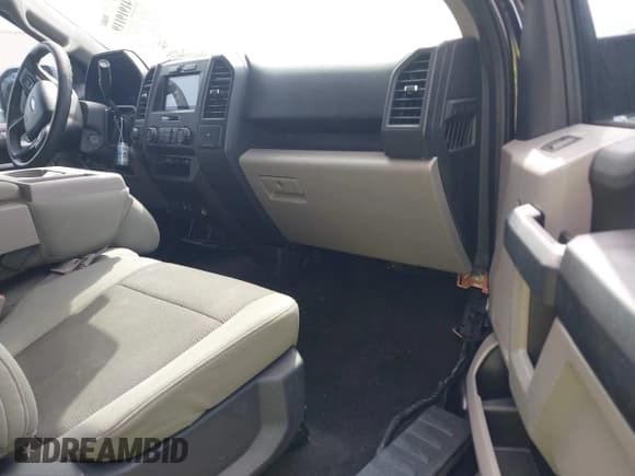 ✅ 2015 Ford F-150 XLT • VIN: 1FTEW1EF0FFA02246 • Lot: 41919119. Wystawiony na IAAI z przebiegiem 111 629 mil. Bezpłatny archiwum sprzedaży aukcyjnych z USA i szczegółowy raport historii pojazdu na DreamBid. Zdjęcie 5.