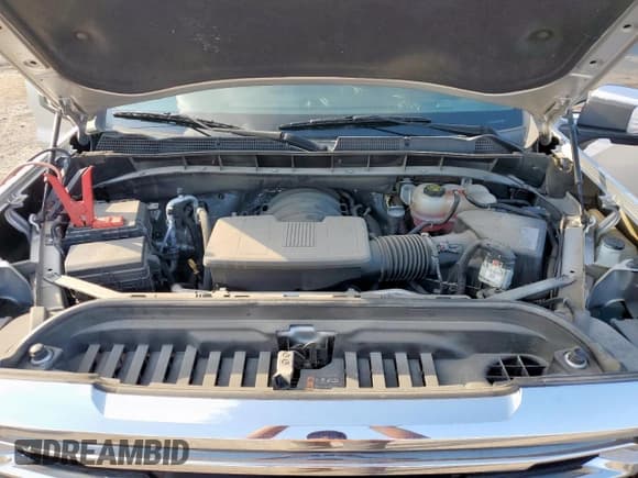 ✅ 2020 GMC Sierra 1500 SLT • VIN: 3GTP8DED1LG293675 • Lot: 70948025. Wystawiony na Copart z przebiegiem 41 449 mil. Bezpłatny archiwum sprzedaży aukcyjnych z USA i szczegółowy raport historii pojazdu na DreamBid. Zdjęcie 11.