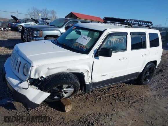 ✅ 2017 Jeep Patriot Sport • VIN: 1C4NJRBB0HD196872 • Lot: 41750617. Wystawiony na IAAI z przebiegiem 61 199 mil. Bezpłatny archiwum sprzedaży aukcyjnych z USA i szczegółowy raport historii pojazdu na DreamBid. Zdjęcie 2.