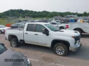 ✅ 2022 Chevrolet Silverado 2500HD Work Truck • VIN: 1GC2YLE78NF332510 • Lot: 42390090. Wystawiony na IAAI z przebiegiem 110 672 mil. Bezpłatny archiwum sprzedaży aukcyjnych z USA i szczegółowy raport historii pojazdu na DreamBid. Zdjęcie 14.