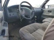 ✅ 1997 Toyota T100 SR5 • VIN: JT4UN24D2V0041751 • Lot: 65331475. Wystawiony na Copart z przebiegiem 190 931 mil. Bezpłatny archiwum sprzedaży aukcyjnych z USA i szczegółowy raport historii pojazdu na DreamBid. Zdjęcie 8.