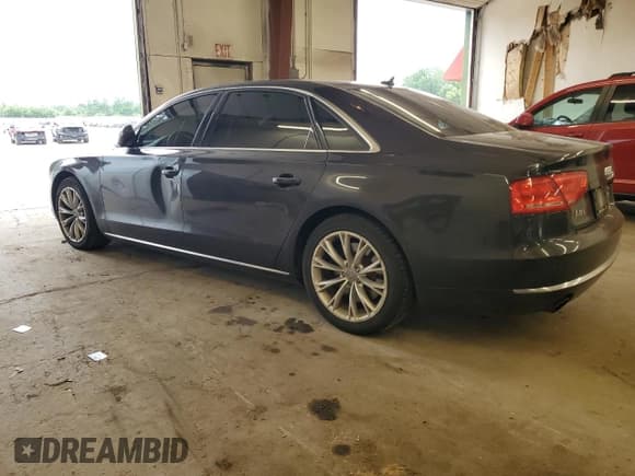 ✅ 2011 Audi A8 • VIN: WAURVAFD0BN004528 • Lot: 64168815. Wystawiony na Copart z przebiegiem 262 309 mil. Bezpłatny archiwum sprzedaży aukcyjnych z USA i szczegółowy raport historii pojazdu na DreamBid. Zdjęcie 2.