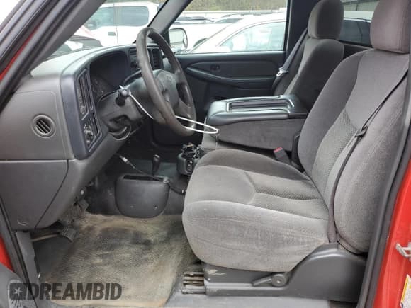 ✅ 2006 Chevrolet Silverado 2500HD LT1 • VIN: 1GCHK24U26E192989 • Лот: 89883025. Опубликован ранее на Copart с пробегом 177 096 миль. Бесплатный доступ к архиву аукционных продаж из США и подробный отчёт об истории автомобиля на DreamBid. Изображение 7.