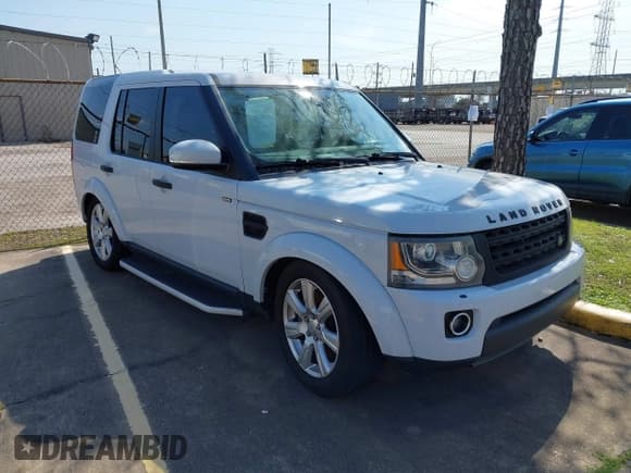 ✅ 2016 Land Rover LR4 HSE • VIN: SALAG2V66GA780737 • Lot: 41706661. Listed on IAAI with 98,555 mi. Free auction sales archive from the USA and detailed vehicle history report at DreamBid. Image 1.