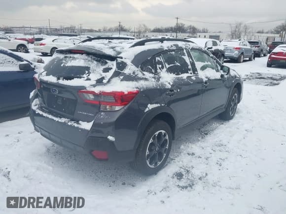 ✅ 2022 Subaru Crosstrek • VIN: JF2GTABC5NH278471 • Lot: 41259436. Wystawiony na IAAI z przebiegiem 11 352 mil. Bezpłatny archiwum sprzedaży aukcyjnych z USA i szczegółowy raport historii pojazdu na DreamBid. Zdjęcie 4.