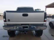 ✅ 2005 Chevrolet Silverado 2500HD LS • VIN: 1GCHK23U45F802269 • Lot: 42793768. Wystawiony na IAAI z przebiegiem 131 588 mil. Bezpłatny archiwum sprzedaży aukcyjnych z USA i szczegółowy raport historii pojazdu na DreamBid. Zdjęcie 16.