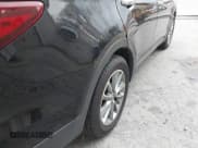 ✅ 2017 Hyundai Santa Fe SE • VIN: KM8SMDHF2HU236582 • Lot: 43593810. Wystawiony na IAAI z przebiegiem 193 175 mil. Bezpłatny archiwum sprzedaży aukcyjnych z USA i szczegółowy raport historii pojazdu na DreamBid. Zdjęcie 19.