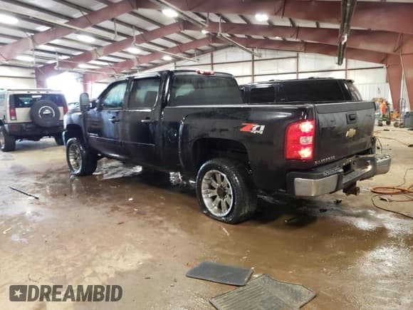 ✅ 2007 Chevrolet Silverado 2500HD 1LT • VIN: 1GCHK23K27F516745 • Лот: 60458405. Опубликован ранее на Copart с пробегом 248 304 миль. Бесплатный доступ к архиву аукционных продаж из США и подробный отчёт об истории автомобиля на DreamBid. Изображение 2.