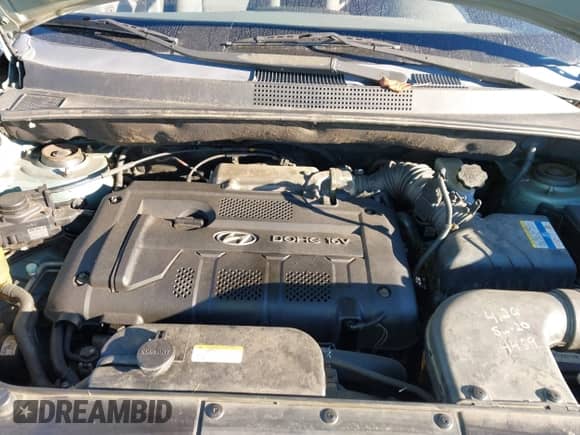 2008 Hyundai Tucson GLS with VIN KM8JM12B48U734055, listed as a IAAI auction lot 43557135 with 185,018 mi miles and . Bid and sale history available at DreamBid. Image 10.