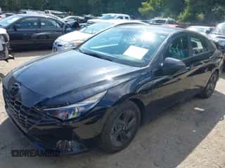 2021 Hyundai Elantra SEL with VIN 5NPLM4AG9MH043281, listed as a IAAI auction lot 43223112 with 24,902 mi miles and . Bid and sale history available at DreamBid. Image 2.