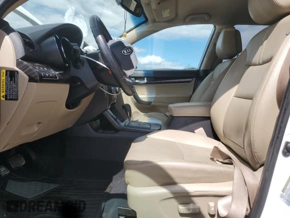 ✅ 2011 Kia Sorento EX • VIN: 5XYKUDA27BG064201 • Lot: 70150185. Listed on Copart with 132,126 mi. Free auction sales archive from the USA and detailed vehicle history report at DreamBid. Image 7.