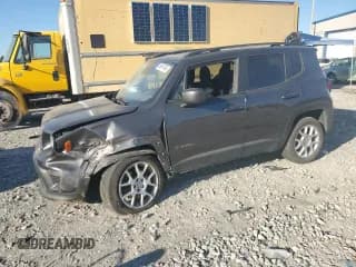 ✅ 2021 Jeep Renegade Latitude • VIN: ZACNJDBB3MPM15190 • Lot: 85647945. Wystawiony na Copart z przebiegiem 76 092 mil. Bezpłatny archiwum sprzedaży aukcyjnych z USA i szczegółowy raport historii pojazdu na DreamBid. Zdjęcie 1.