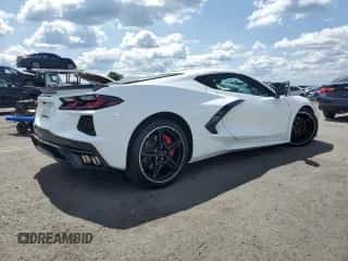 2022 Chevrolet Corvette 2LT z VIN 1G1YB2D42N5117295, wystawiony jako Copart lot #68029004 z przebiegiem 17 436 mil mil oraz Szkoda całkowita • Salvage title. Historia ofert i sprzedaży dostępna na DreamBid. Obrazek 3.