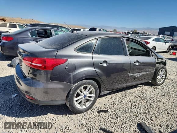 ✅ 2015 Ford Focus SE • VIN: 1FADP3F21FL221966 • Lot: 81304495. Listed on Copart with 120,072 mi. Free auction sales archive from the USA and detailed vehicle history report at DreamBid. Image 3.