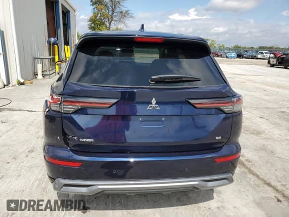 2025 Mitsubishi Outlander SE с VIN JA4J3VA84SZ029362, выставлен на аукционе Copart как лот 81212965 с пробегом 4 881 миль миль и Списание • Salvage title. История ставок и продаж доступна на DreamBid. Изображение 6.
