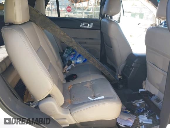 ✅ 2012 Ford Explorer XLT • VIN: 1FMHK7D84CGA66662 • Lot: 43638362. Wystawiony na IAAI z przebiegiem 157 989 mil. Bezpłatny archiwum sprzedaży aukcyjnych z USA i szczegółowy raport historii pojazdu na DreamBid. Zdjęcie 8.