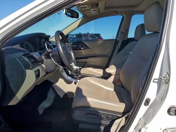 ✅ 2016 Honda Accord EX-L • VIN: 1HGCR2F85GA131717 • Лот: 94421345. Опубликован ранее на Copart с пробегом 248 651 миль. Бесплатный доступ к архиву аукционных продаж из США и подробный отчёт об истории автомобиля на DreamBid. Изображение 7.