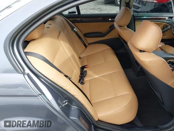 ✅ 2002 BMW 3 Series 325xi • VIN: WBAEU33412PF64275 • Lot: 41999821. Listed on IAAI with 171,348 mi. Free auction sales archive from the USA and detailed vehicle history report at DreamBid. Image 8.