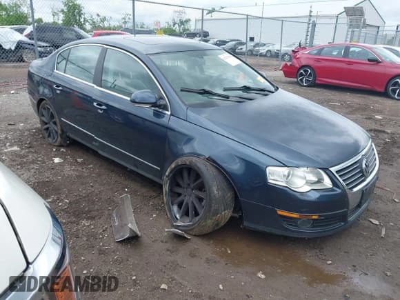 ✅ 2006 Volkswagen Passat 3.6L V6 • VIN: WVWCU73C96E215940 • Lot: 42257810. Listed on IAAI with 102,795 mi. Free auction sales archive from the USA and detailed vehicle history report at DreamBid. Image 1.
