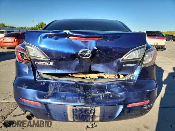 ✅ 2012 Mazda 3 i Touring • VIN: JM1BL1V74C1645597 • Lot: 85004215. Listed on Copart with 122,081 mi. Free auction sales archive from the USA and detailed vehicle history report at DreamBid. Image 6.