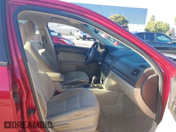 ✅ 2009 Ford Fusion SE • VIN: 3FAHP07199R171863 • Lot: 43764737. Listed on IAAI with 167,795 mi. Free auction sales archive from the USA and detailed vehicle history report at DreamBid. Image 5.