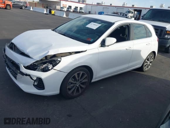 ✅ 2019 Hyundai Elantra • VIN: KMHH35LE7KU090303 • Lot: 41706847. Listed on IAAI with 106,492 mi. Free auction sales archive from the USA and detailed vehicle history report at DreamBid. Image 18.