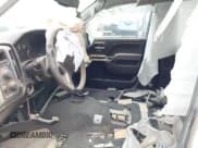 ✅ 2019 Chevrolet Silverado 2500HD LT • VIN: 1GC1KSEG3KF123629 • Lot: 41554328. Wystawiony na IAAI z przebiegiem Nie podano. Bezpłatny archiwum sprzedaży aukcyjnych z USA i szczegółowy raport historii pojazdu na DreamBid. Zdjęcie 5.