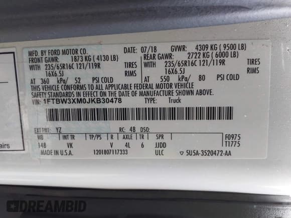 ✅ 2018 Ford Transit • VIN: 1FTBW3XM0JKB30478 • Lot: 41560277. Wystawiony na IAAI z przebiegiem 35 851 mil. Bezpłatny archiwum sprzedaży aukcyjnych z USA i szczegółowy raport historii pojazdu na DreamBid. Zdjęcie 9.