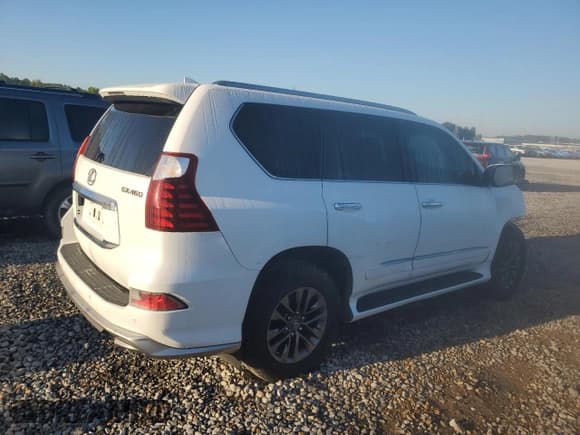 ✅ 2017 Lexus GX 460 • VIN: JTJJM7FX2H5152654 • Лот: 83844035. Опубликован ранее на Copart с пробегом Не указан. Бесплатный доступ к архиву аукционных продаж из США и подробный отчёт об истории автомобиля на DreamBid. Изображение 3.