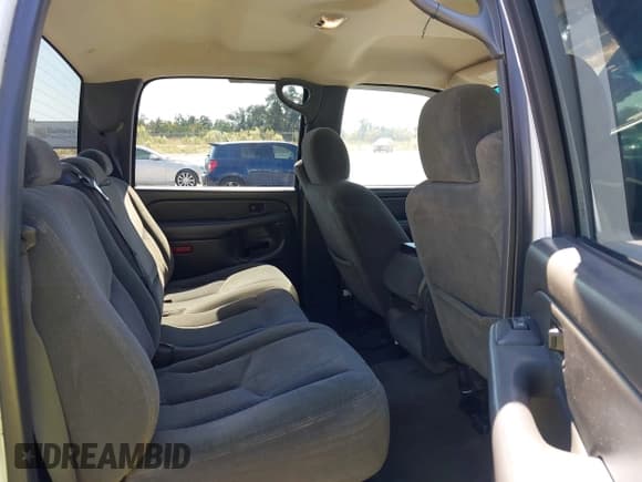 ✅ 2004 Chevrolet Silverado 1500 Z71 • VIN: 2GCEK13T141424177 • Lot: 43448148. Wystawiony na IAAI z przebiegiem 266 413 mil. Bezpłatny archiwum sprzedaży aukcyjnych z USA i szczegółowy raport historii pojazdu na DreamBid. Zdjęcie 8.