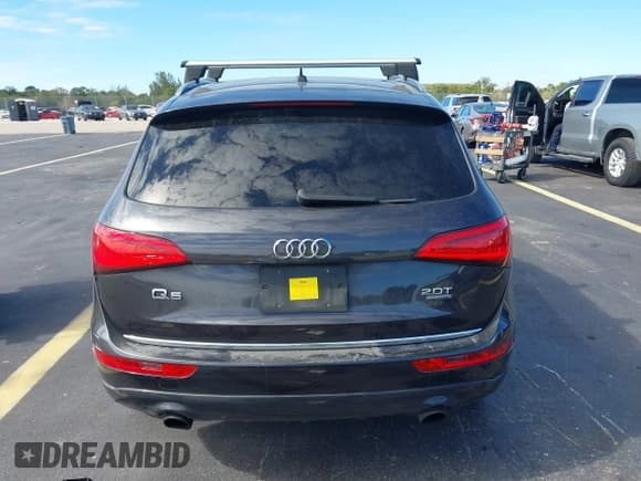 ✅ 2016 Audi Q5 Premium • VIN: WA1C2AFP5GA053809 • Lot: 43697244. Listed on IAAI with 110,404 mi. Free auction sales archive from the USA and detailed vehicle history report at DreamBid. Image 16.