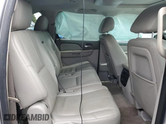 ✅ 2012 Chevrolet Suburban LT • VIN: 1GNSCJE04CR226418 • Lot: 68441485. Listed on Copart with 261,488 mi. Free auction sales archive from the USA and detailed vehicle history report at DreamBid. Image 11.