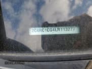 ✅ 2020 Chrysler Voyager LX • VIN: 2C4RC1CG4LR113277 • Lot: 90528155. Wystawiony na Copart z przebiegiem 46 838 mil. Bezpłatny archiwum sprzedaży aukcyjnych z USA i szczegółowy raport historii pojazdu na DreamBid. Zdjęcie 13.