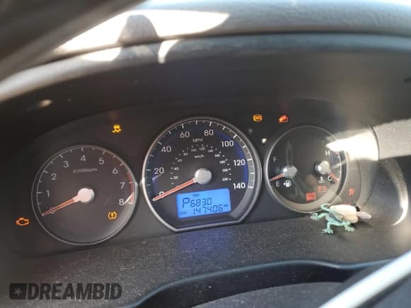 ✅ 2012 Hyundai Santa Fe Limited • VIN: 5XYZK3AB9CG131428 • Lot: 77368904. Listed on Copart with 147,406 mi. Free auction sales archive from the USA and detailed vehicle history report at DreamBid. Image 9.