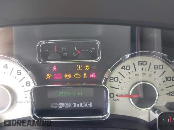 ✅ 2014 Ford Expedition Limited • VIN: 1FMJU2A52EEF05221 • Lot: 42162773. Wystawiony na IAAI z przebiegiem 195 036 mil. Bezpłatny archiwum sprzedaży aukcyjnych z USA i szczegółowy raport historii pojazdu na DreamBid. Zdjęcie 7.