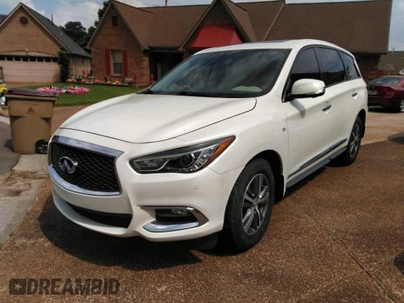 ✅ 2020 Infiniti QX60 Luxe • VIN: 5N1DL0MN6LC528820 • Lot: 42437639. Wystawiony na IAAI z przebiegiem 131 780 mil. Bezpłatny archiwum sprzedaży aukcyjnych z USA i szczegółowy raport historii pojazdu na DreamBid. Zdjęcie 17.