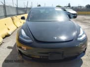 ✅ 2020 Tesla Model 3 Long Range • VIN: 5YJ3E1EB2LF710425 • Lot: 43072960. Wystawiony na IAAI z przebiegiem 96 974 mil. Bezpłatny archiwum sprzedaży aukcyjnych z USA i szczegółowy raport historii pojazdu na DreamBid. Zdjęcie 13.