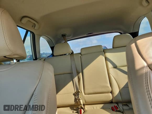 ✅ 2019 Subaru Outback Limited • VIN: 4S4BSENC7K3383872 • Лот: 94147205. Опубликован ранее на Copart с пробегом 71 471 миль. Бесплатный доступ к архиву аукционных продаж из США и подробный отчёт об истории автомобиля на DreamBid. Изображение 10.