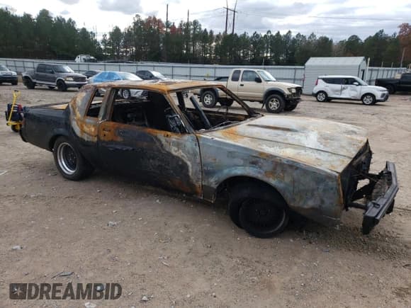 ✅ 1986 Buick Regal • VIN: 1G4GK4779GP450391 • Lot: 81891664. Listed on Copart with Not provided. Free auction sales archive from the USA and detailed vehicle history report at DreamBid. Image 4.