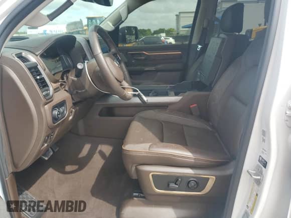 2025 Ram 1500 Limited with VIN 1C6SRFHP8SN570621, listed as a Copart auction lot 81669665 with 5,954 mi miles and Non repairable. Bid and sale history available at DreamBid. Image 7.